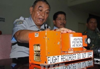 Hộp đen máy bay Malaysia mất tích ngừng phát tín hiệu